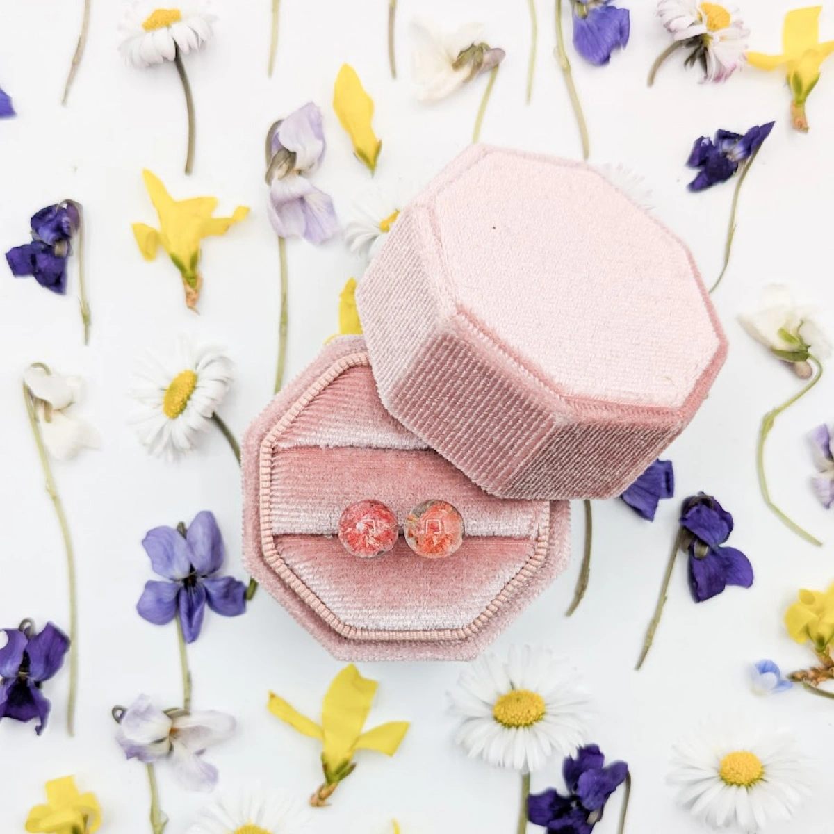 Náušnice kuličky s oranžovým květem