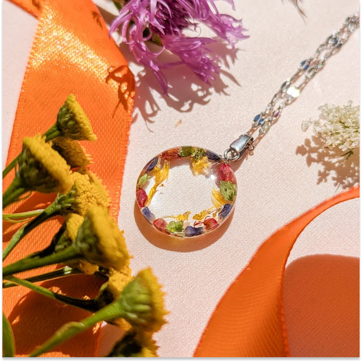 Náhrdelník z jihočeské louky