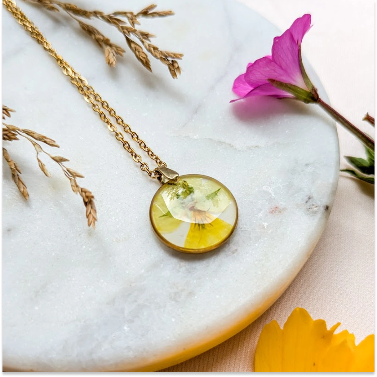 Náhrdelník violka rolní