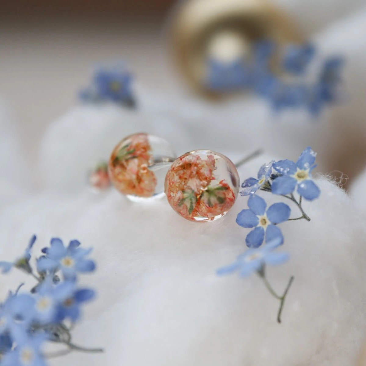 Náušnice kulička s nevěstiným závojem 