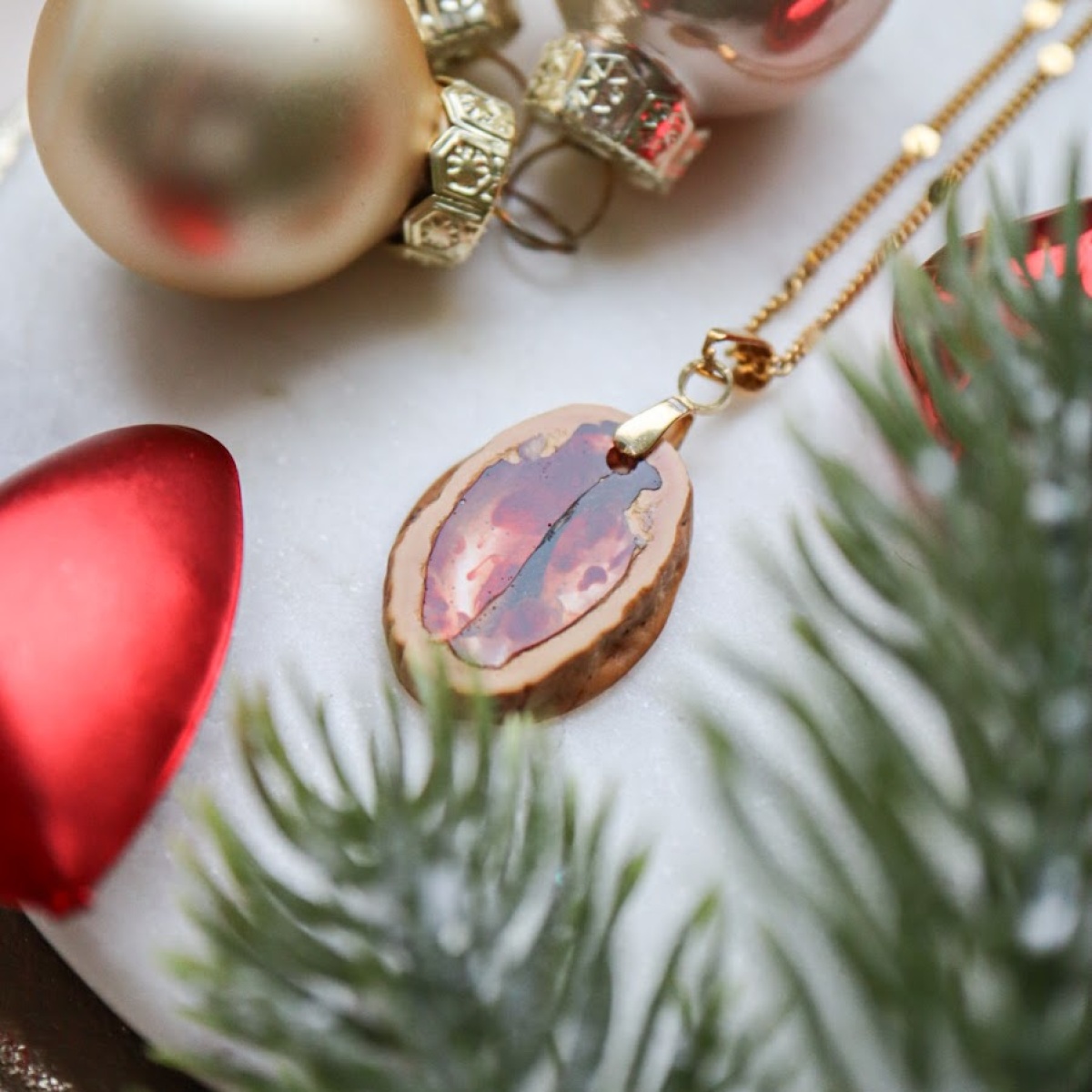 Oříšek pro Popelku - rudý