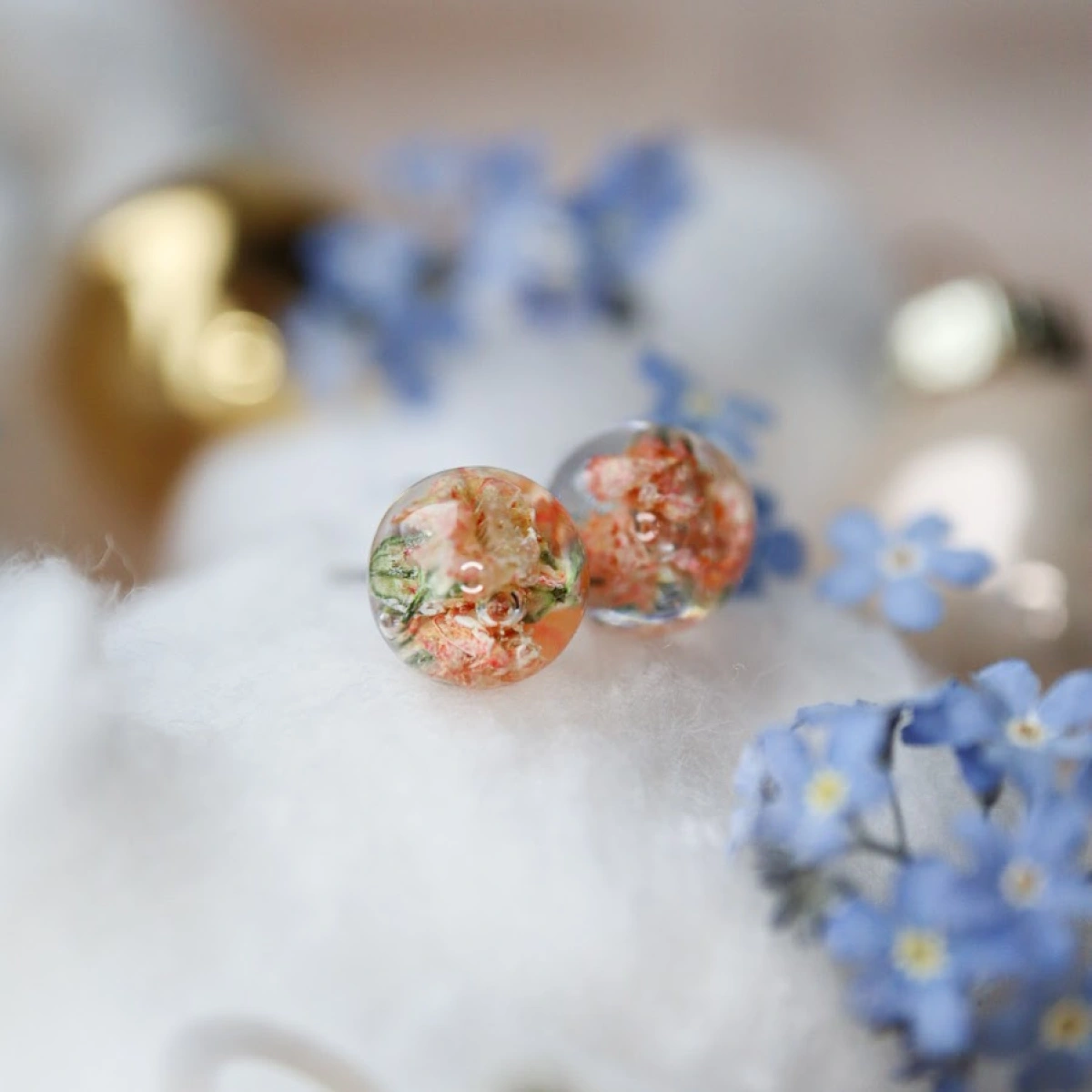 Náušnice kulička s nevěstiným závojem 