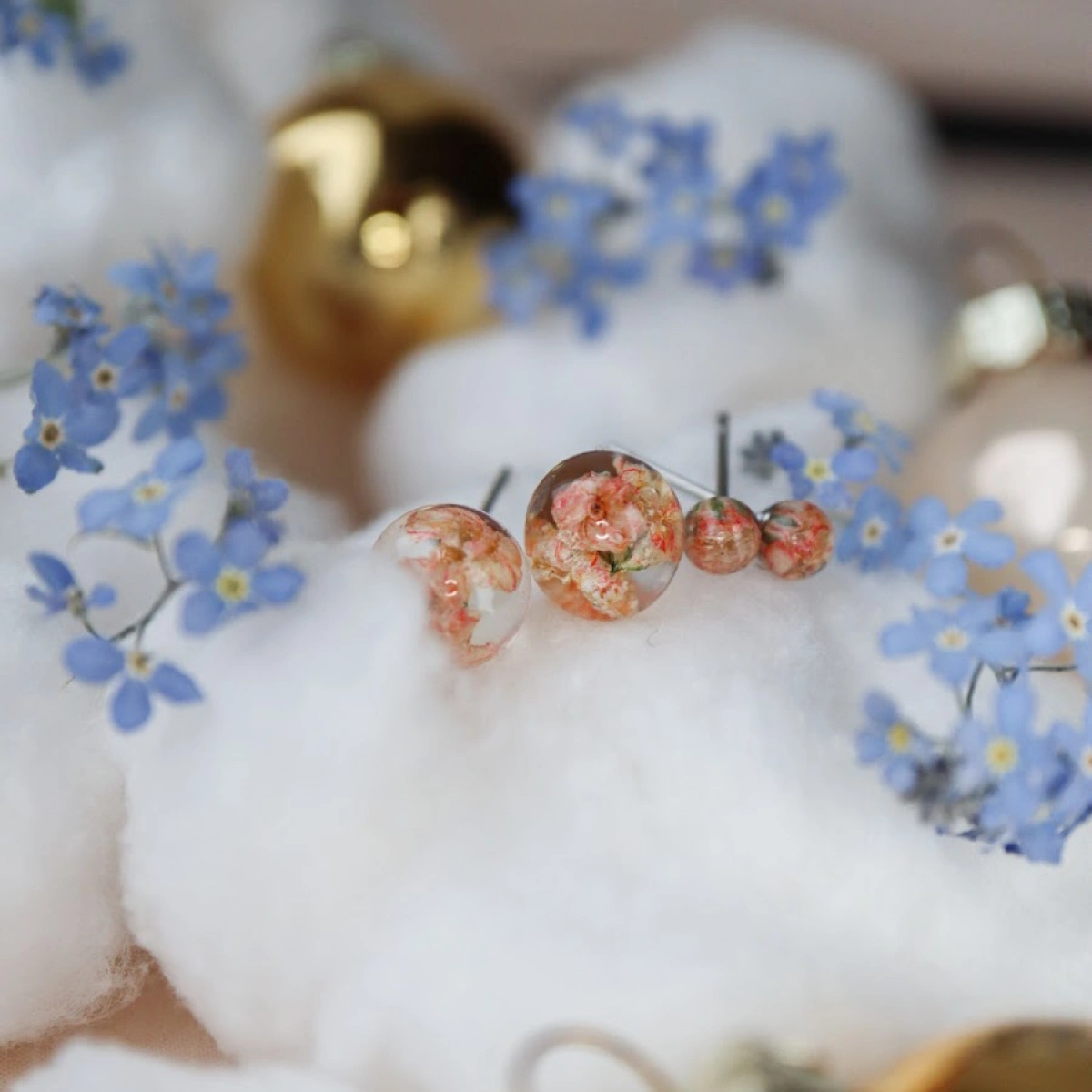 Náušnice kulička s nevěstiným závojem 