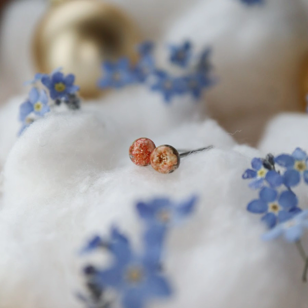 Náušnice kulička s nevěstiným závojem 