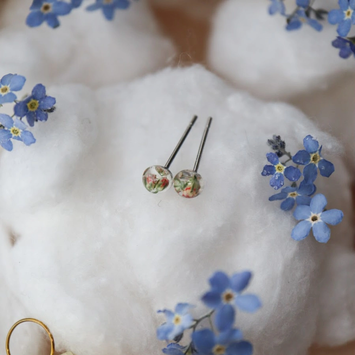 Náušnice kulička s nevěstiným závojem 