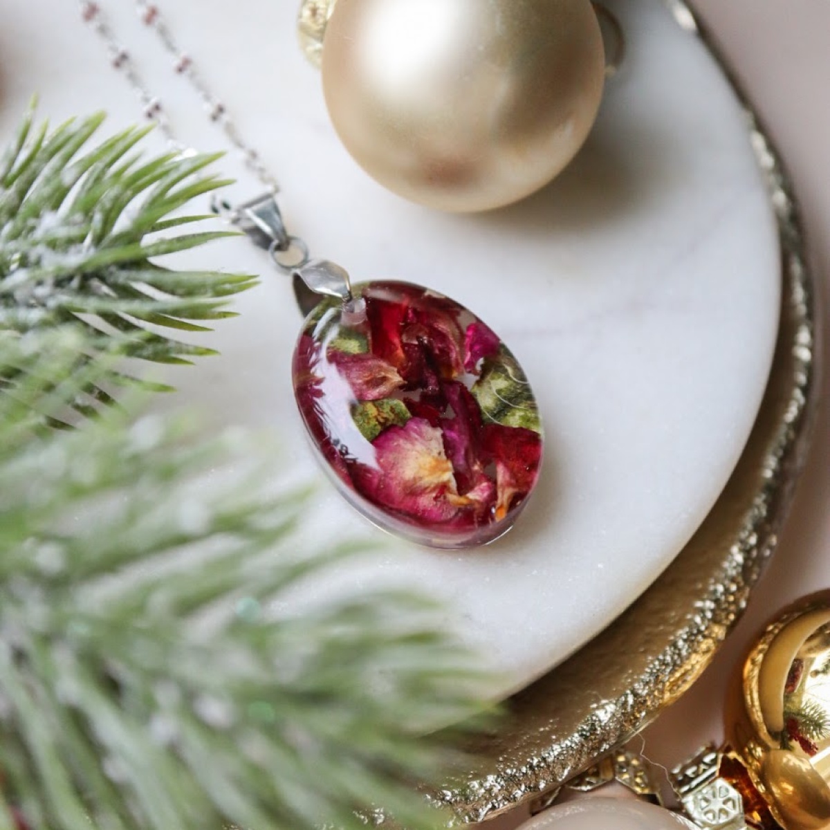 Náhrdelník vánoční růže