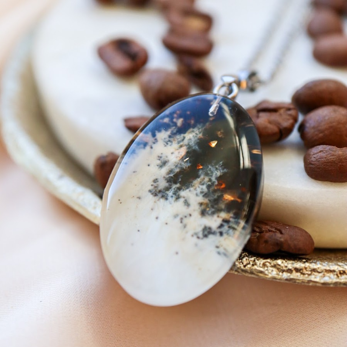 Náhrdelník Caffè latte