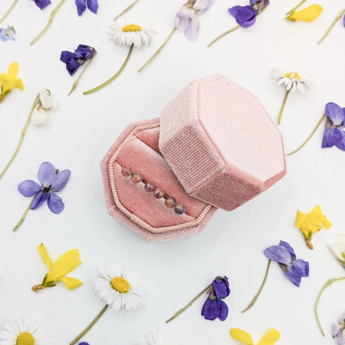 Náušnice mini kuličky barevné