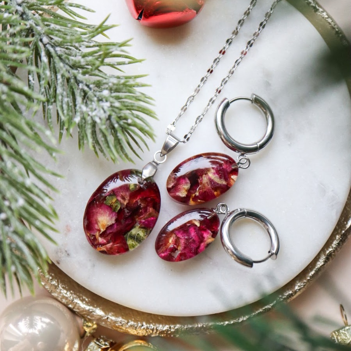 Náhrdelník vánoční růže