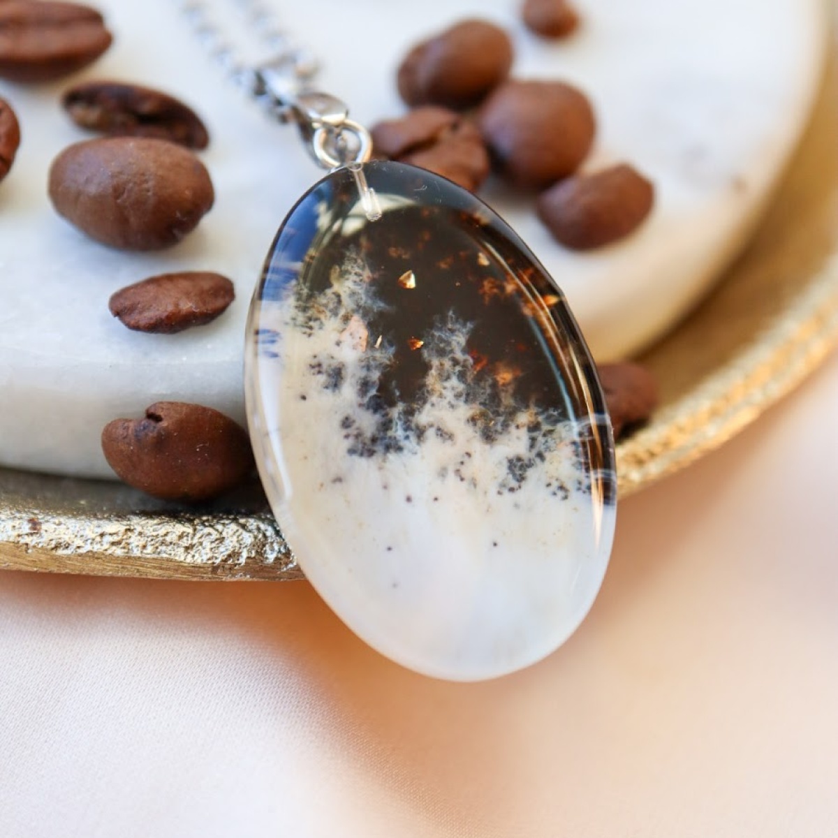 Náhrdelník Caffè latte