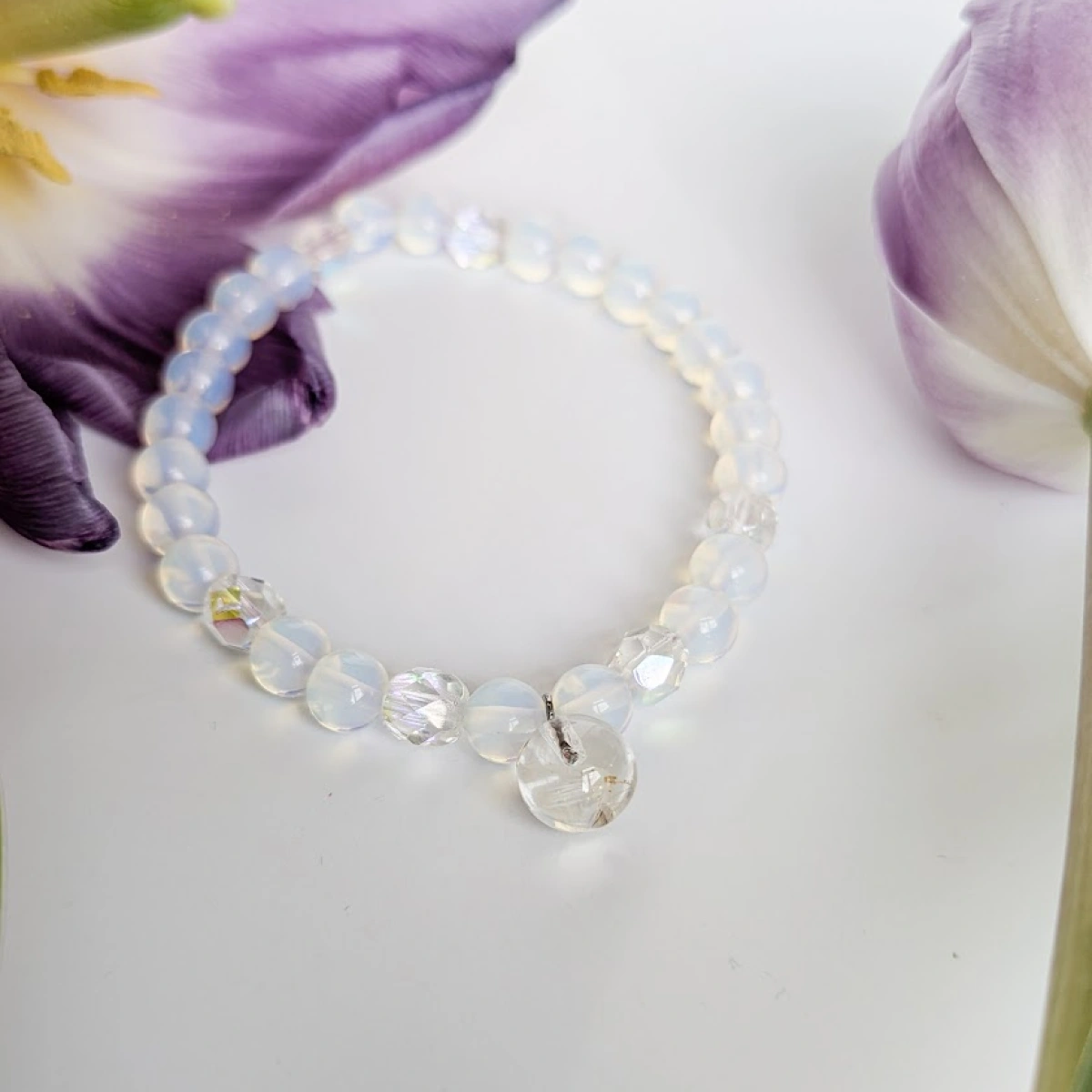 Náramek kulička s chmýřím z pampelišky