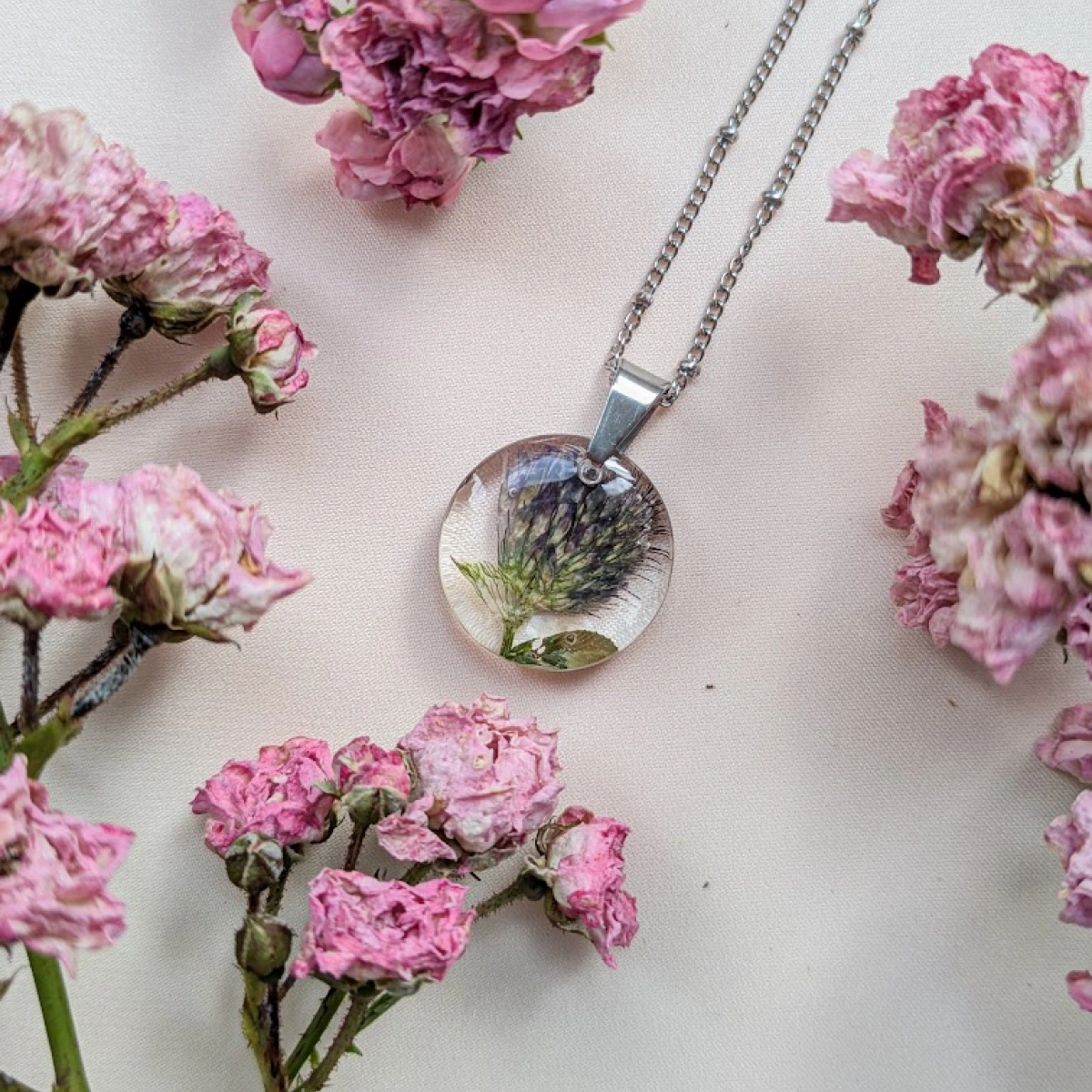 Náhrdelník vlčí mák 