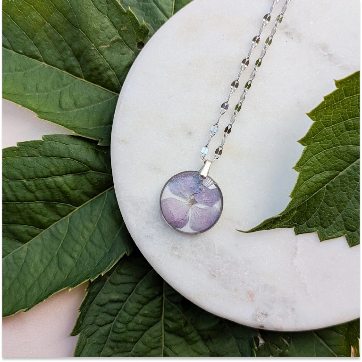 Náhrdelník hortenzie