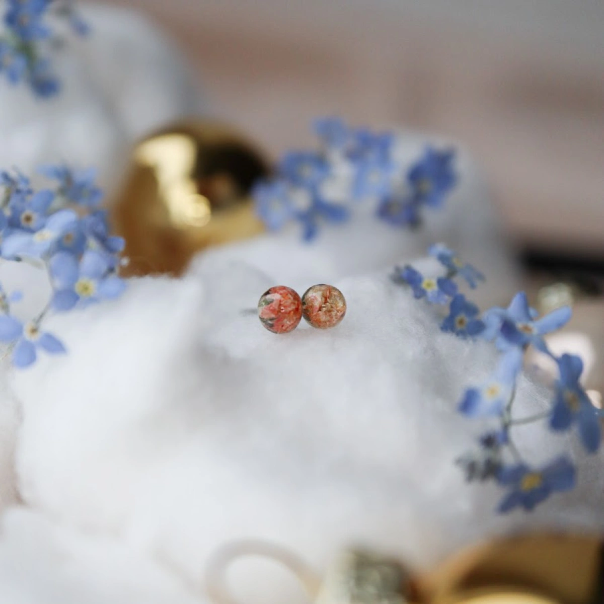 Náušnice kulička s nevěstiným závojem 