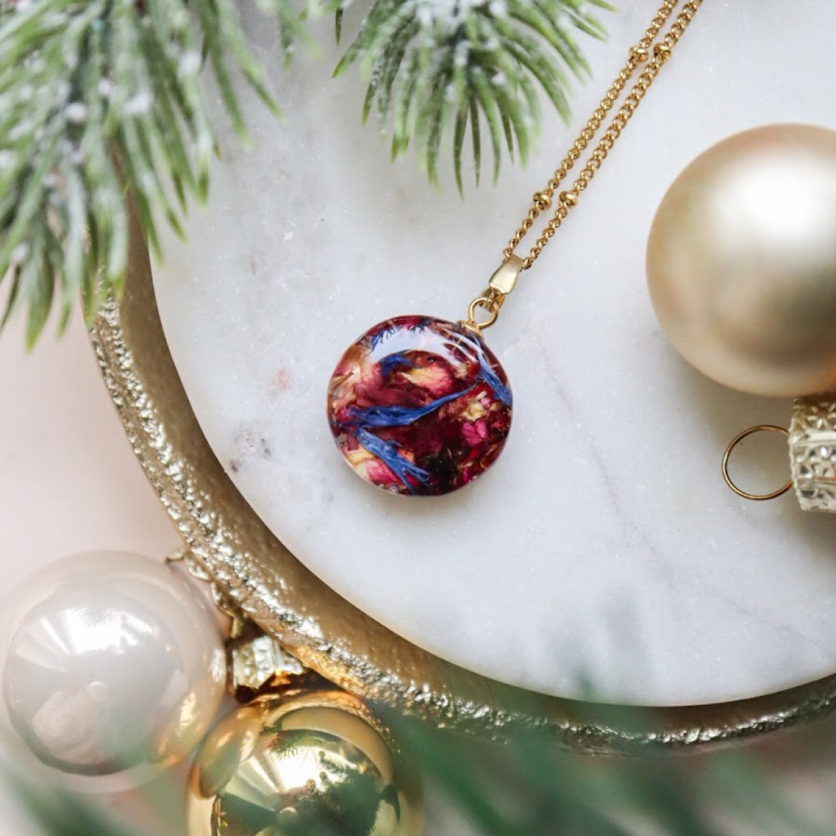 Náhrdelník vánoční růže