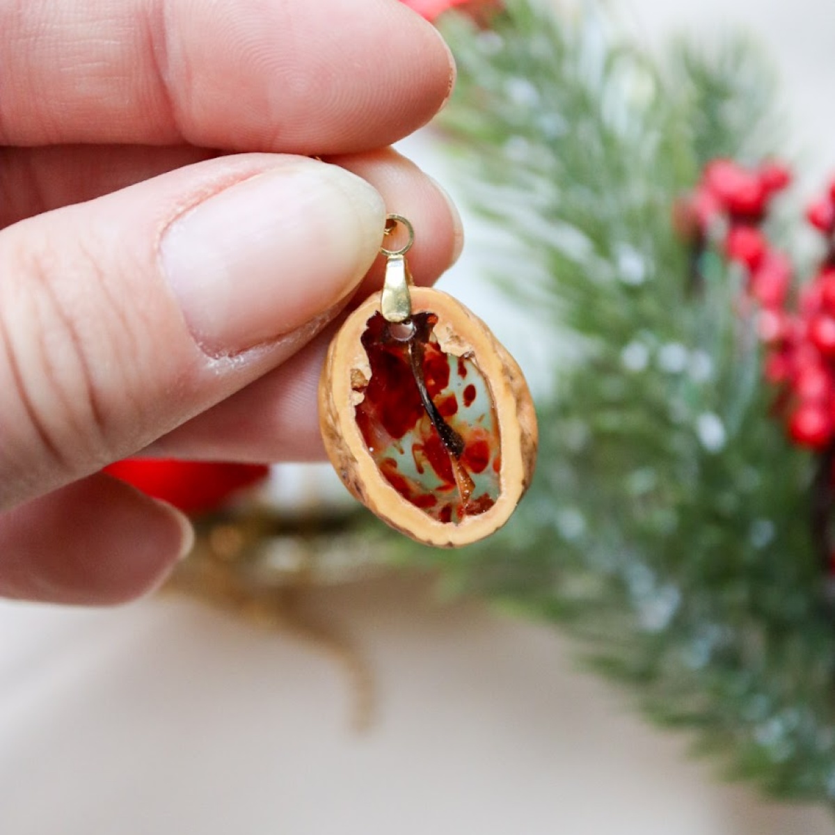 Oříšek pro Popelku - rudý