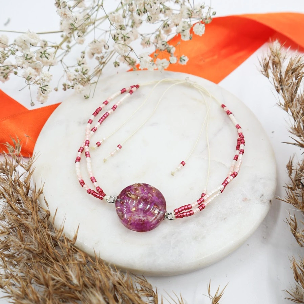 Náramek s pivoňkou a korálky Miyuki