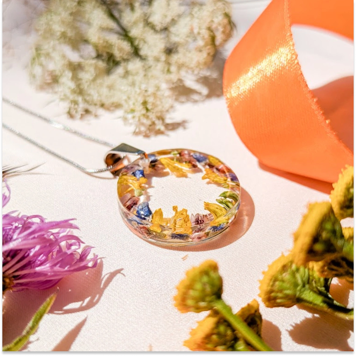 Náhrdelník z jihočeské louky