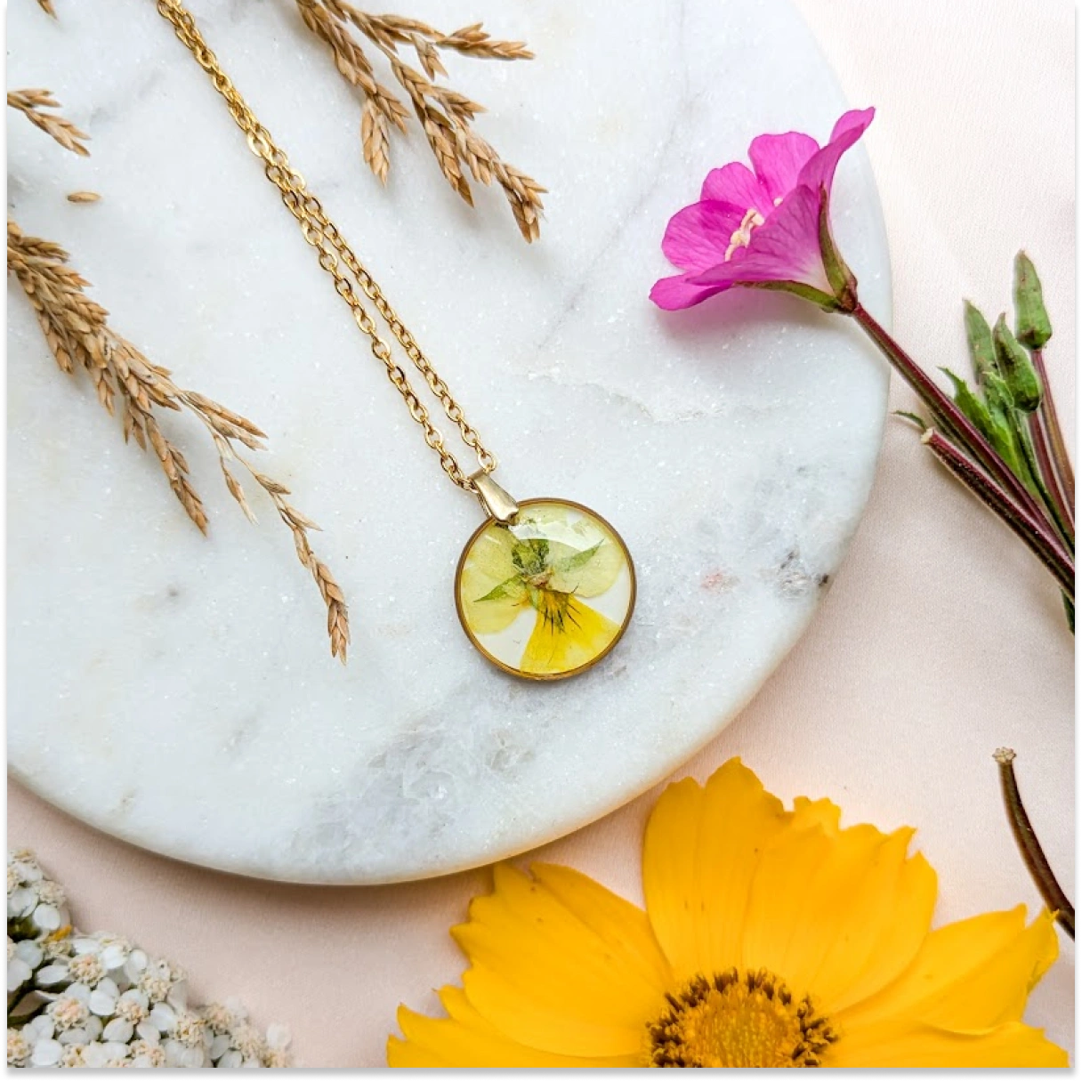 Náhrdelník violka rolní