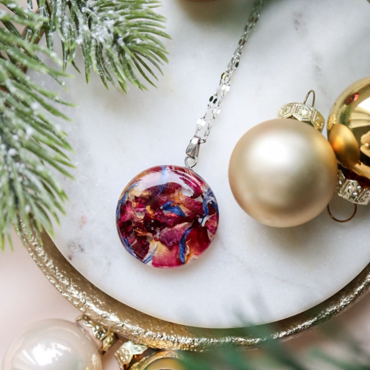 Náhrdelník vánoční růže