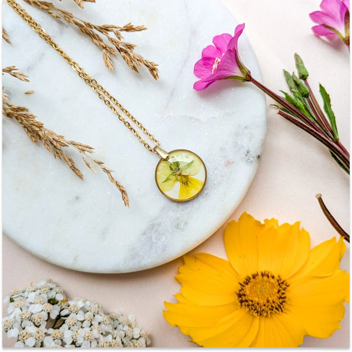 Náhrdelník violka rolní