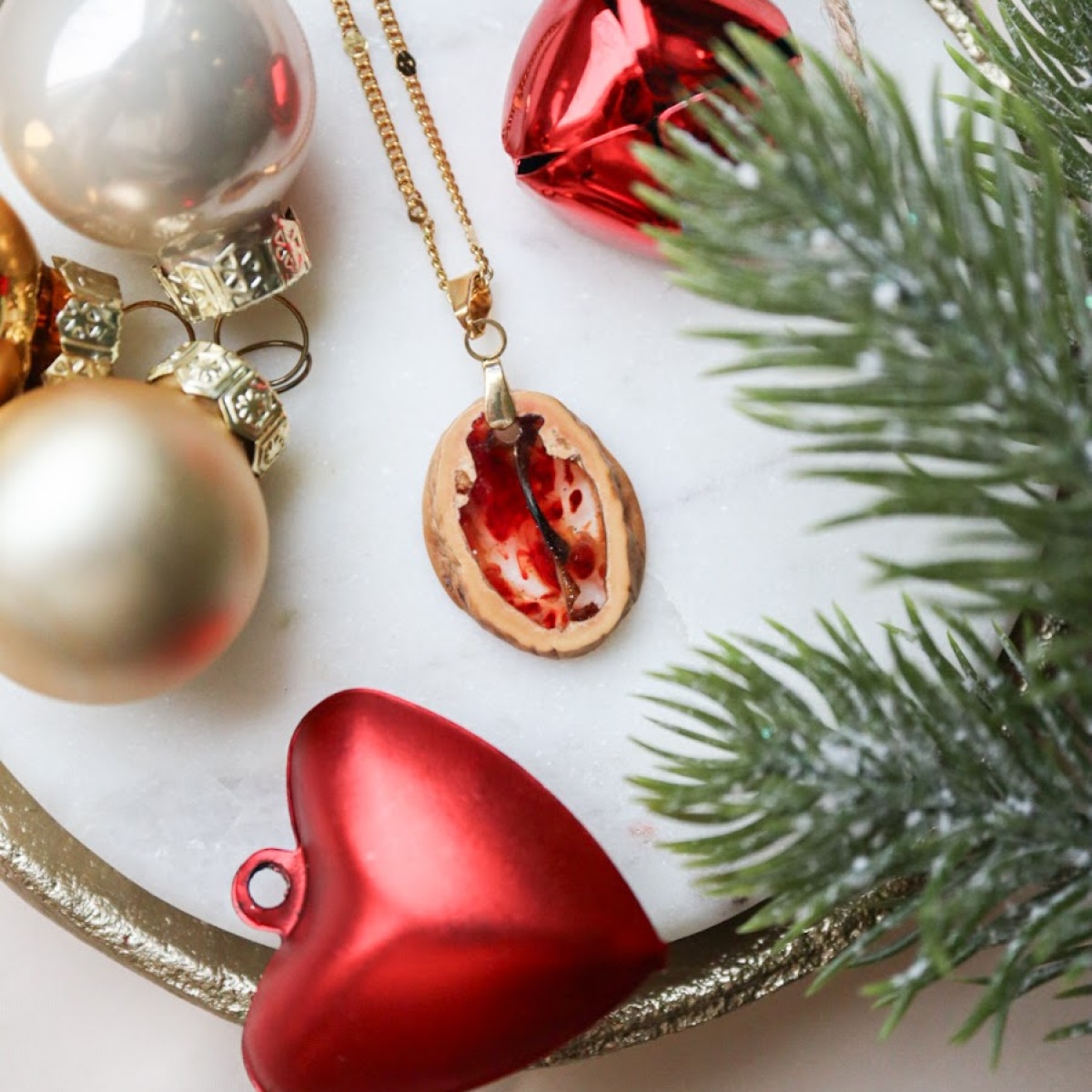 Oříšek pro Popelku - rudý